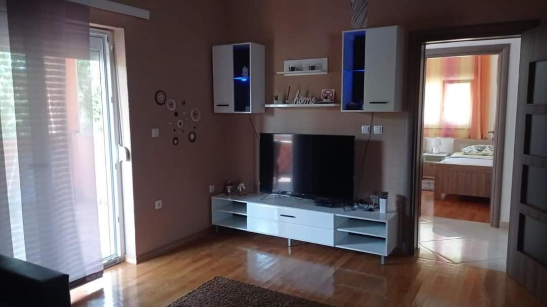 Apartman Dora Sukošan Zewnętrze zdjęcie